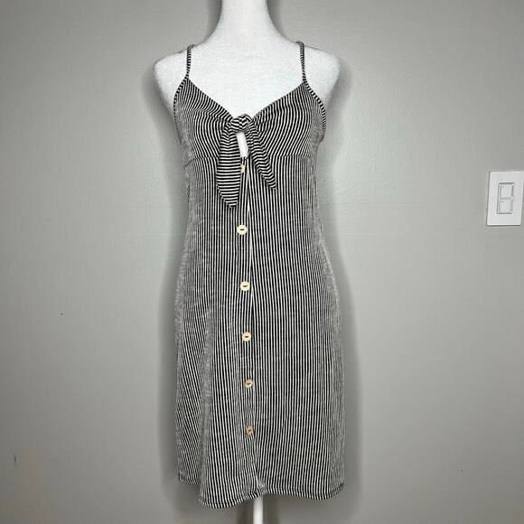 NWT Women's Sz Med Black White Striped Keyhole Tie Chest Button Front Dress Mini - Picture 1 of 7